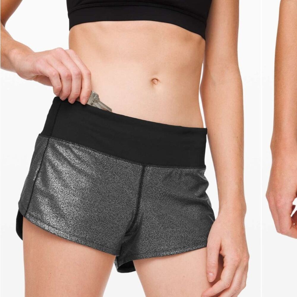 Lululemon Speed Up Luminosity Foil Print Black Silver / Black size 4 2.5”